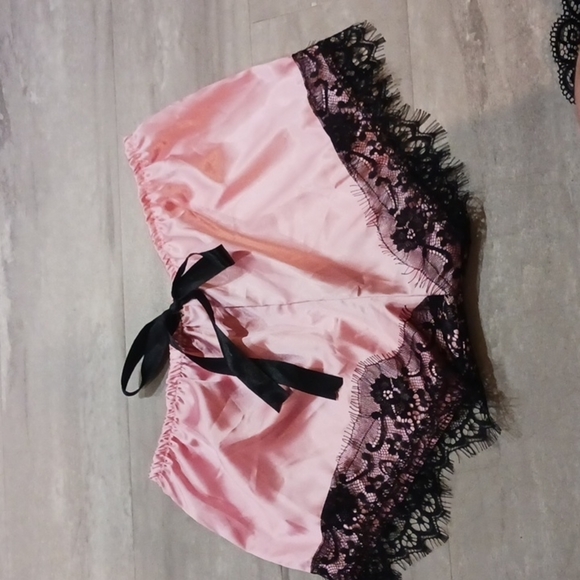 WOMEN'S Satin Lace Very Sexy Sleep Set. SIZE L. - Picture 6 of 8